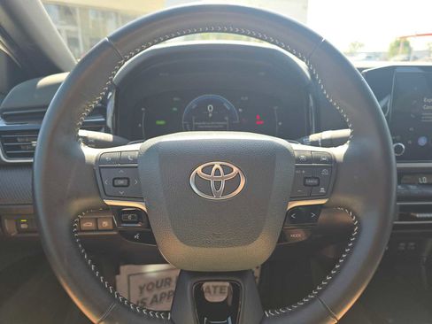 Certified 2025 Toyota Camry SE FWD image 24