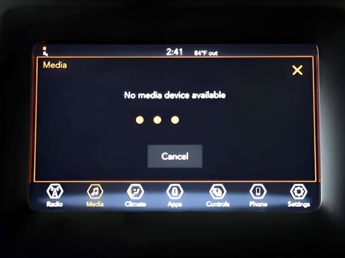 Used 2021 Jeep Cherokee Latitude FWD image 19