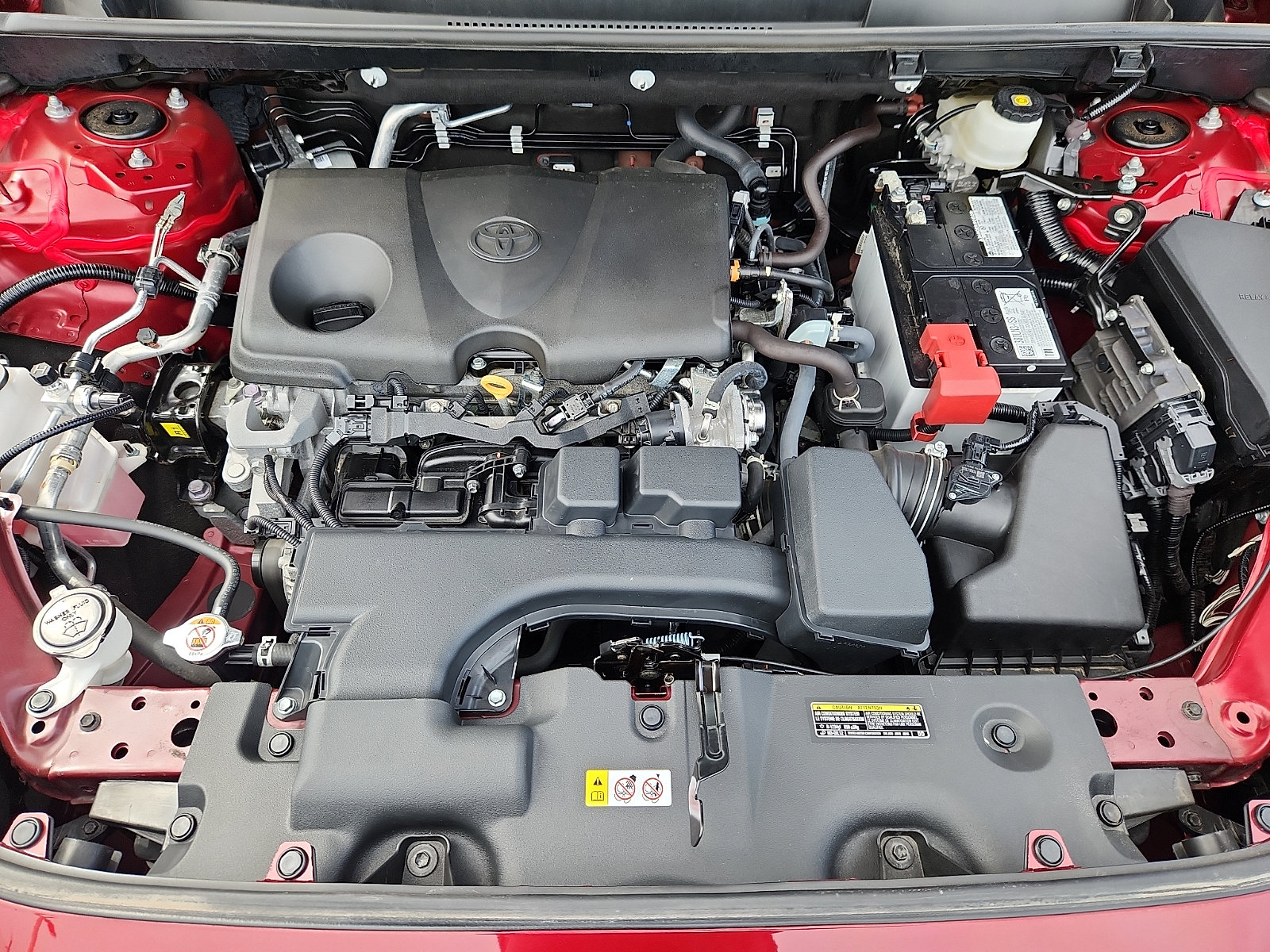 Used 2024 Toyota RAV4 LE AWD/4WD image 31