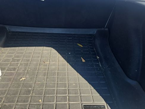 Used 2022 Tesla Model 3 image 9