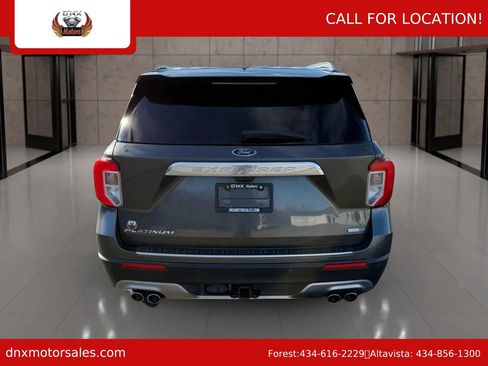 Used 2020 Ford Explorer Platinum w/ Premium Technology Package image 4
