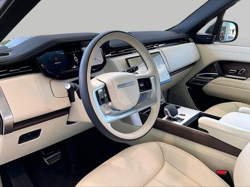 Used 2026 Land Rover Range Rover SE AWD/4WD image 19