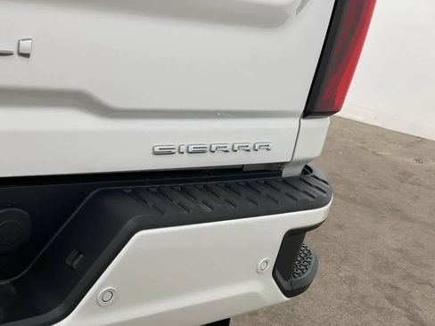 Used 2024 GMC Sierra 2500 Denali w/ Denali Reserve Package image 10