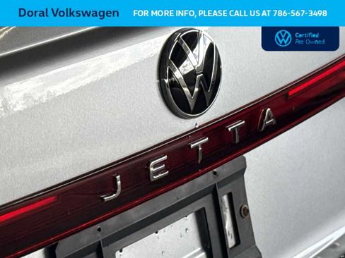 Used 2025 Volkswagen Jetta Sport FWD image 10