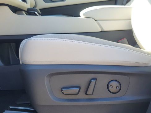 New 2025 Nissan Pathfinder SL image 12