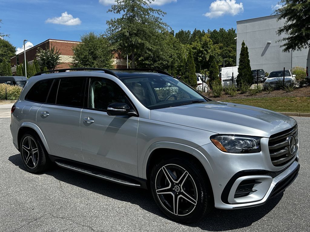 Certified 2026 Mercedes-Benz GLS 450 4MATIC image 2