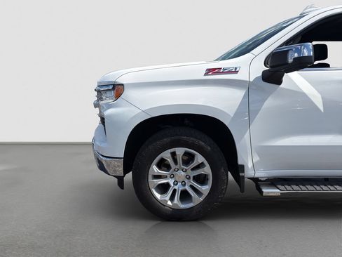 Used 2025 Chevrolet Silverado 1500 LTZ w/ Z71 Off-Road Package AWD/4WD image 22