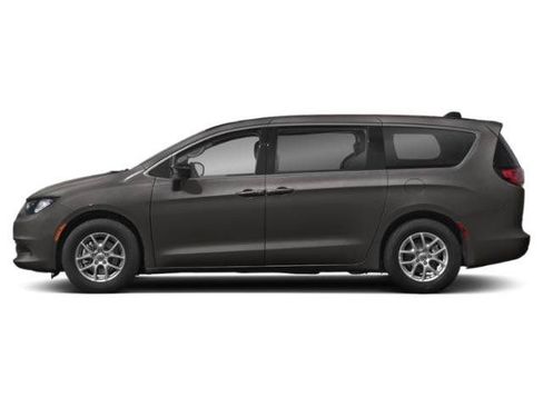 Used 2023 Chrysler Voyager LX FWD image 3