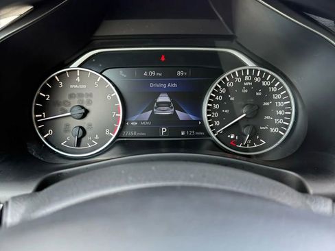 Used 2019 Nissan Murano SV image 19