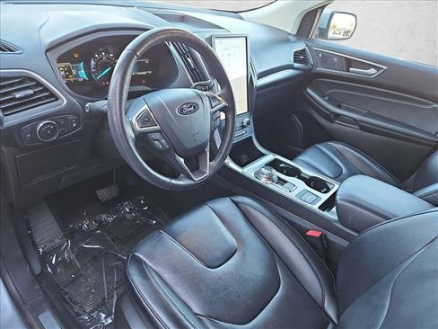 Used 2022 Ford Edge Titanium image 9