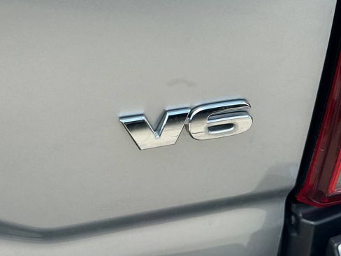 Used 2023 Toyota Tacoma SR AWD/4WD image 13
