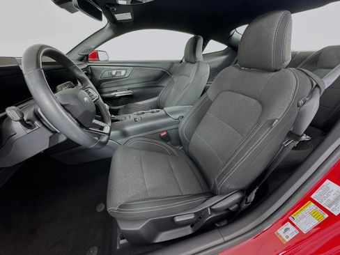 Used 2025 Ford Mustang GT image 19