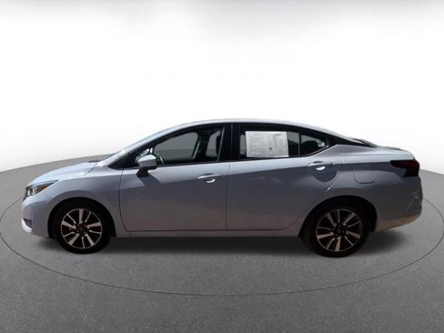 Used 2025 Nissan Versa SV FWD image 9