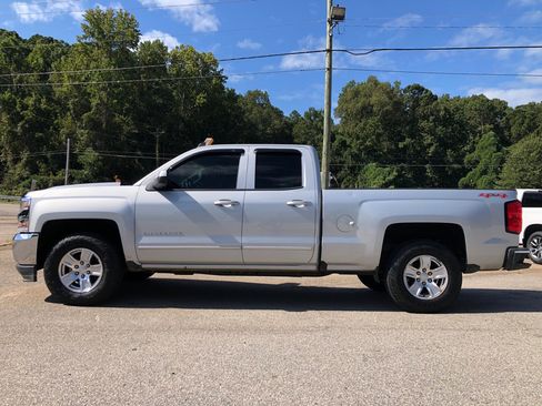 Used 2017 Chevrolet Silverado 1500 LT w/ All Star Edition image 3
