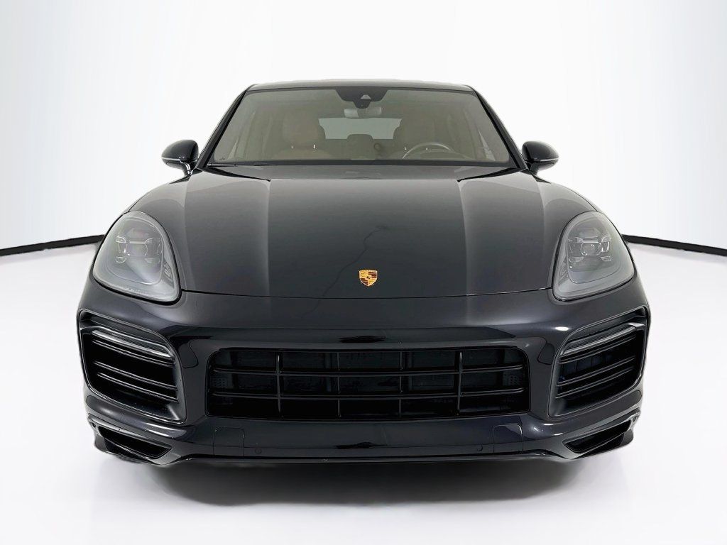 Certified 2022 Porsche Cayenne GTS AWD/4WD image 10