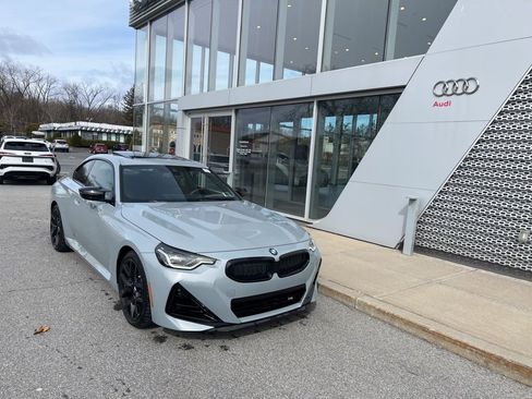 Used 2025 BMW M240i xDrive Coupe w/ Premium Package image 2