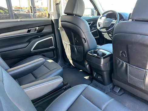 Used 2022 Kia Telluride EX w/ EX Premium Package image 37