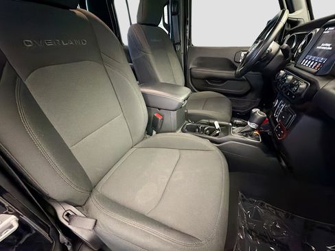 Used 2022 Jeep Gladiator Overland w/ Trailer Tow Package image 15