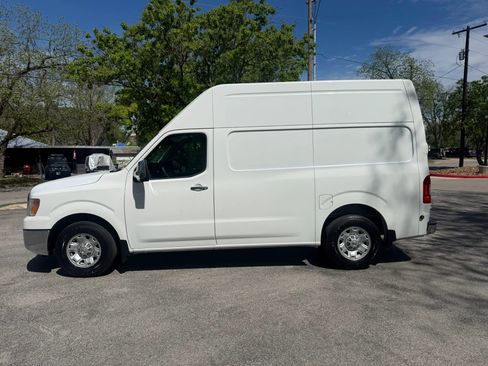 Used 2012 Nissan NV 3500 SV w/ Side Curtain Airbag Pkg image 8