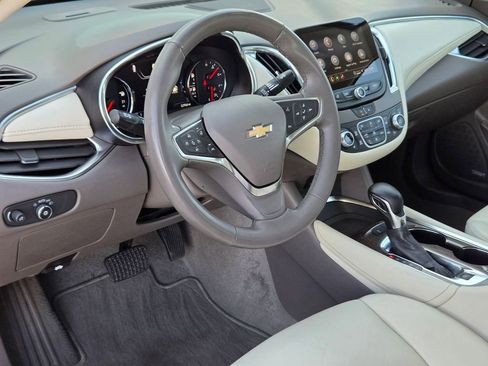 Used 2024 Chevrolet Malibu LT FWD image 10