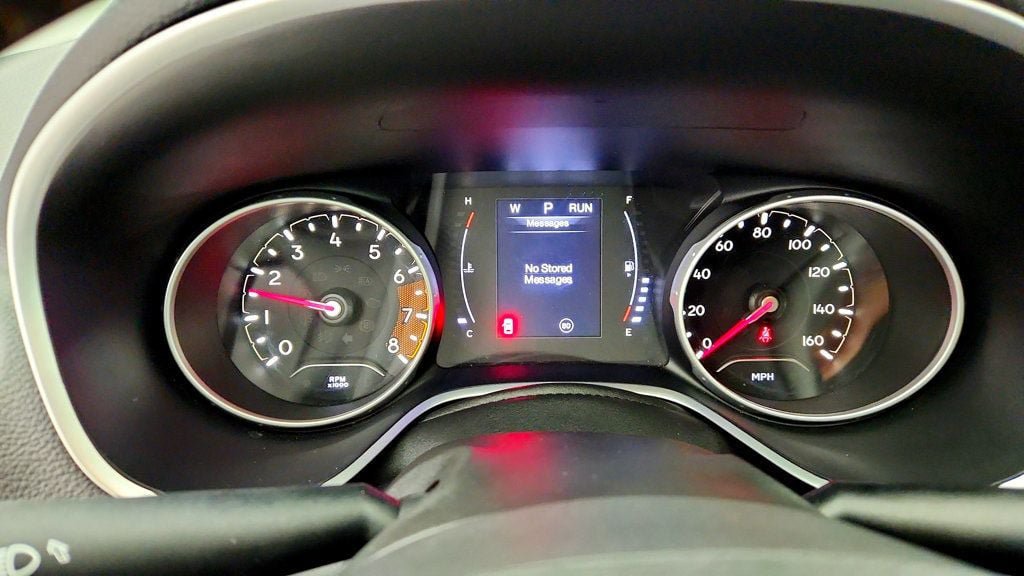 Used 2018 Jeep Compass Latitude AWD/4WD image 13