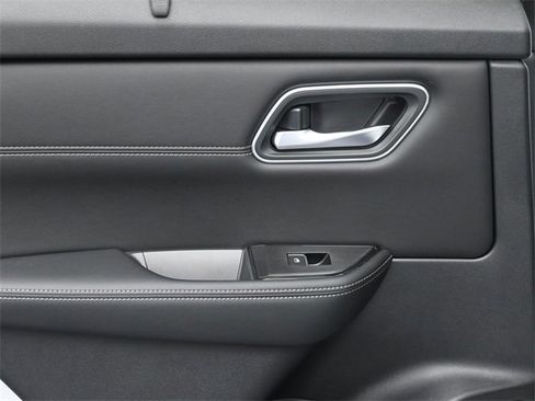 New 2025 Nissan Rogue Platinum w/ Platinum Premium Package image 28