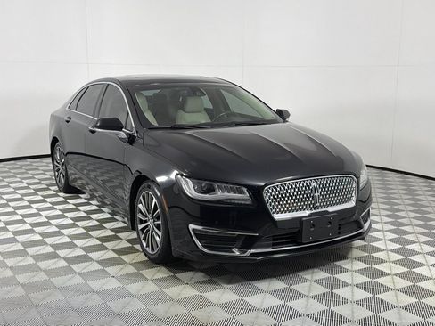 Used 2017 Lincoln MKZ Select w/ Technology Package FWD image 3