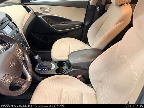 Used 2014 Hyundai Santa Fe GLS FWD image 15