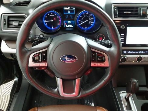 Used 2017 Subaru Outback 2.5i Touring AWD/4WD image 29