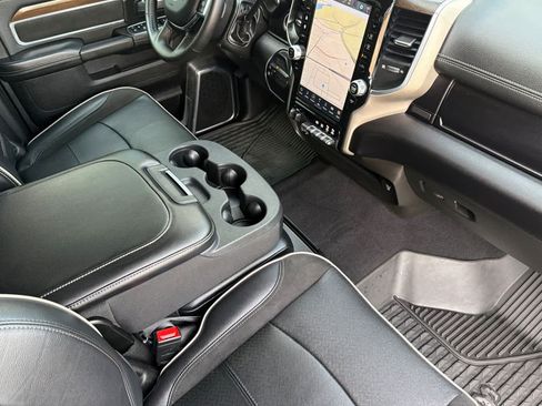 Used 2024 RAM 2500 Laramie AWD/4WD image 15