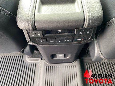 New 2026 Toyota Grand Highlander AWD Hybrid image 25