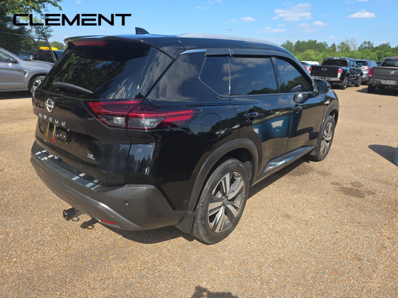 Used 2023 Nissan Rogue SL w/ SL Premium Package FWD image 6