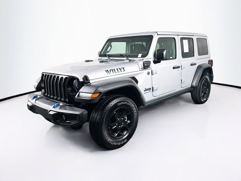 Used 2023 Jeep Wrangler Unlimited w/ Convenience Group AWD/4WD image 3