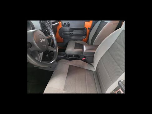 Used 2010 Jeep Wrangler Unlimited Sport AWD/4WD image 11