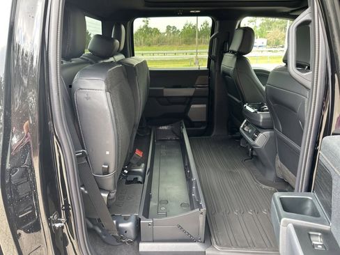 New 2025 Ford F150 Lariat w/ Equipment Group 501A Mid image 39