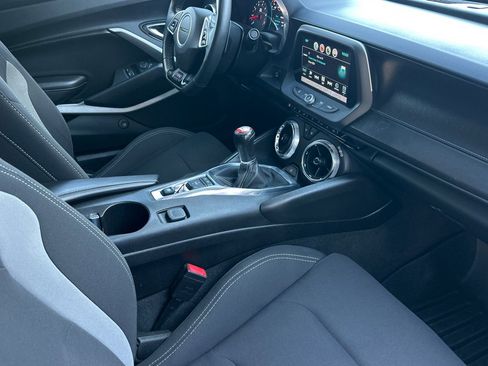 Used 2018 Chevrolet Camaro SS image 16
