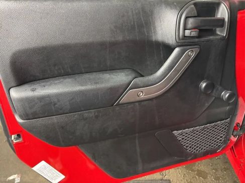 Used 2017 Jeep Wrangler Sport w/ Connectivity Group AWD/4WD image 14