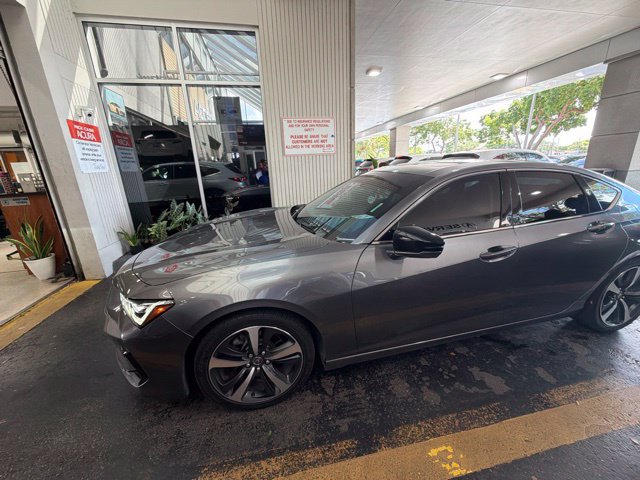 Used 2025 Acura TLX w/ Technology Package FWD image 3