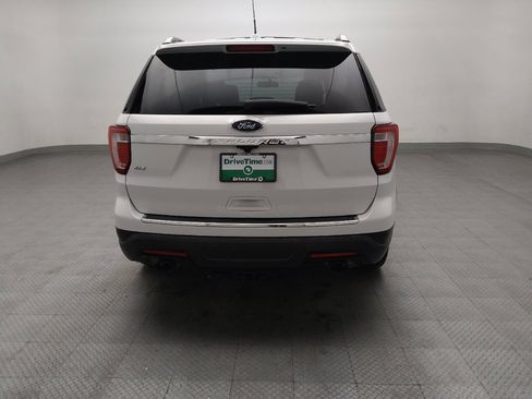 Used 2018 Ford Explorer XLT w/ Equipment Group 201A FWD image 7
