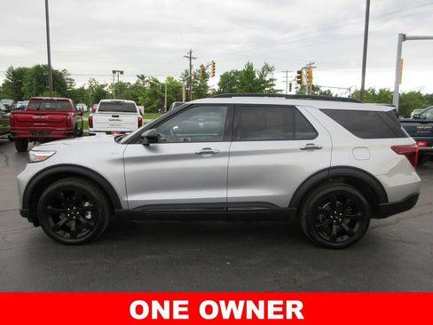 Used 2023 Ford Explorer ST-Line w/ Class IV Trailer Tow Package AWD/4WD image 10