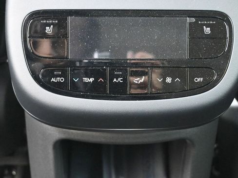 Used 2026 Hyundai Ioniq 9 SEL image 21