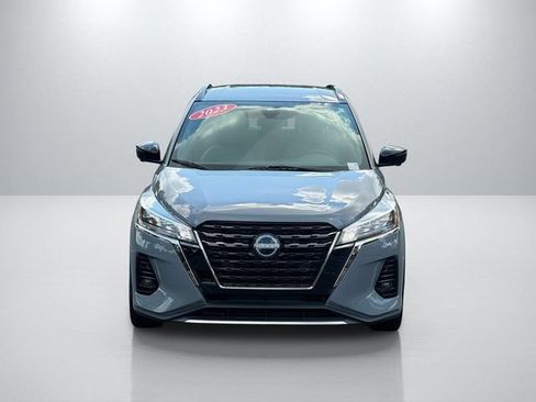 Used 2023 Nissan Kicks SR w/ SR Premium Package FWD image 2