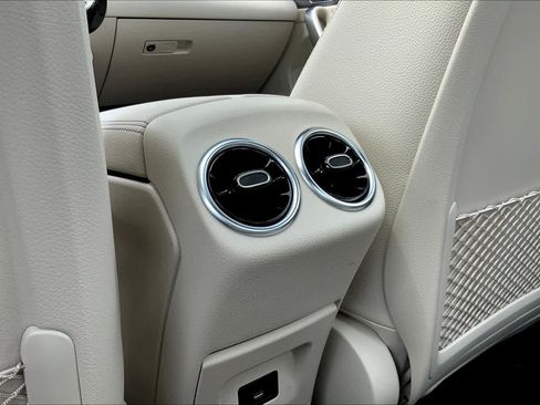 Certified 2025 Mercedes-Benz CLA 250 4MATIC image 22