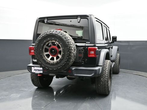 Used 2019 Jeep Wrangler Unlimited Rubicon AWD/4WD image 2