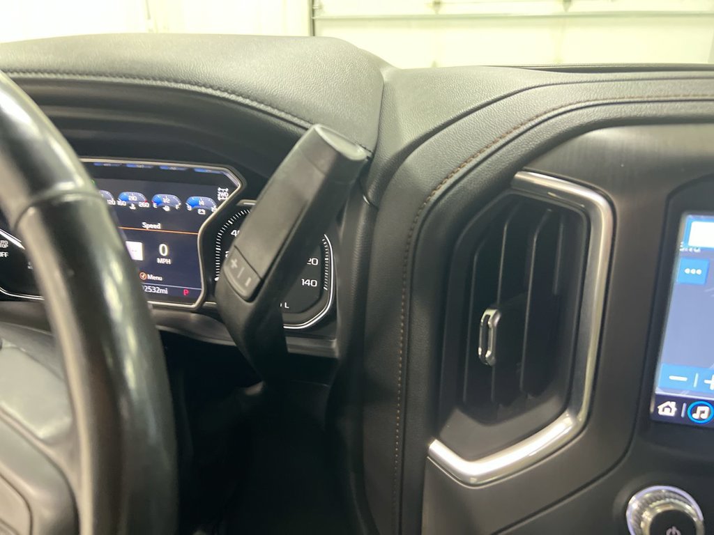 Used 2021 GMC Sierra 1500 AT4 w/ AT4 Value Package AWD/4WD image 18