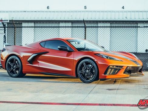 Used 2020 Chevrolet Corvette Stingray Premium Cpe w/ 3LT Preferred Equipment Group image 66