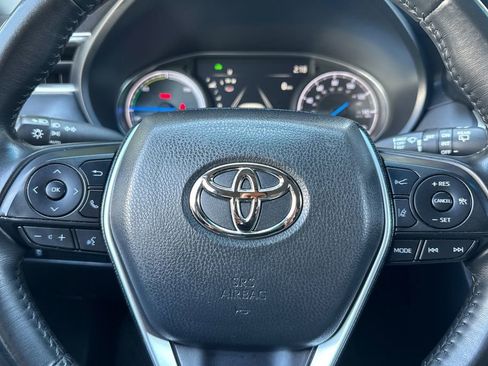 Used 2024 Toyota Venza LE AWD/4WD image 23
