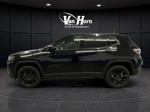 New 2025 Jeep Compass Latitude w/ Sun & Sound Group image 12