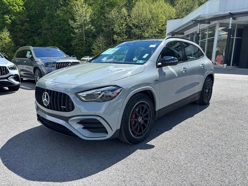 New 2026 Mercedes-Benz GLA 35 AMG 4MATIC image 3