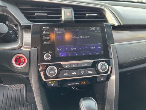 Used 2020 Honda Civic EX image 16